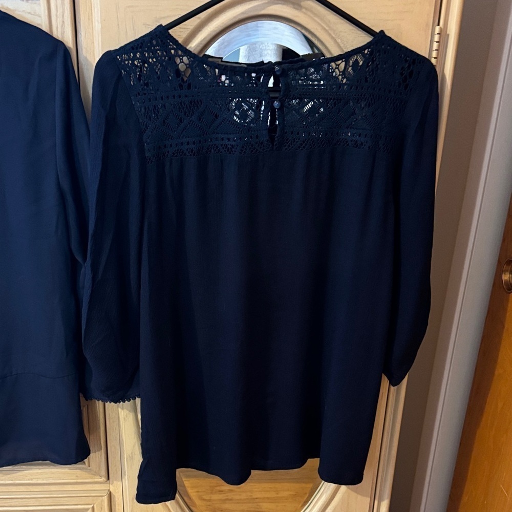 Blouse Bundle - Picture 11 of 11